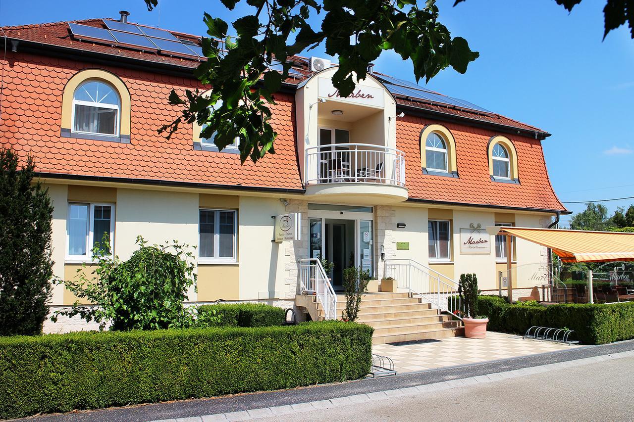 Bed and Breakfast Marben Panzió Hegykő Exterior foto